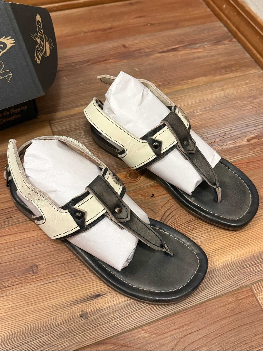 Freebird Sorrento Sandals - Two-Tone Black & Cream